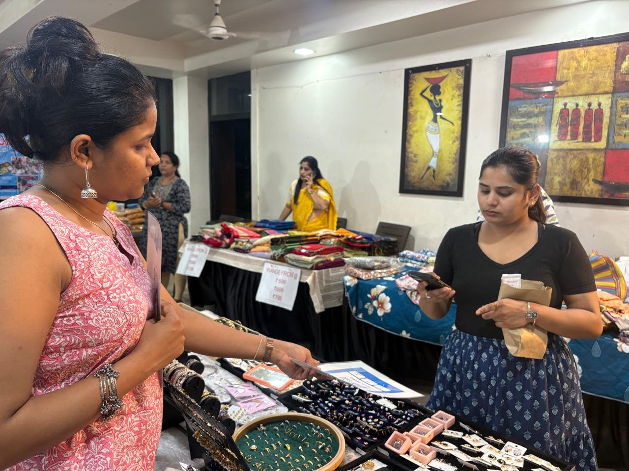 Saaheli exhibition in Pune