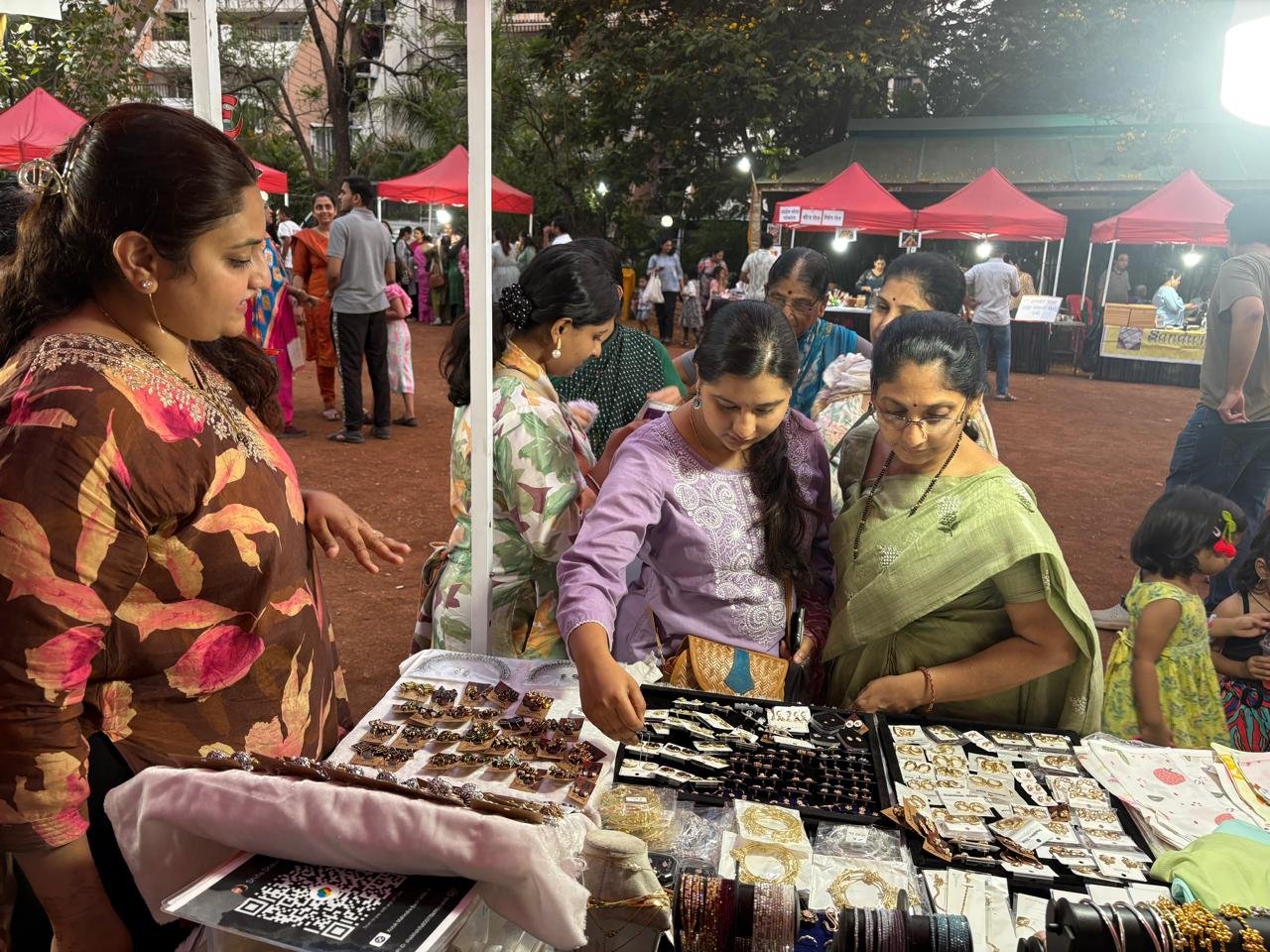 Customer exploring jewellery at Saaheli exhibition